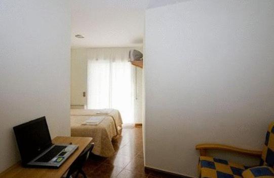 Amolls Restaurant I Habitacions Olot Rom bilde